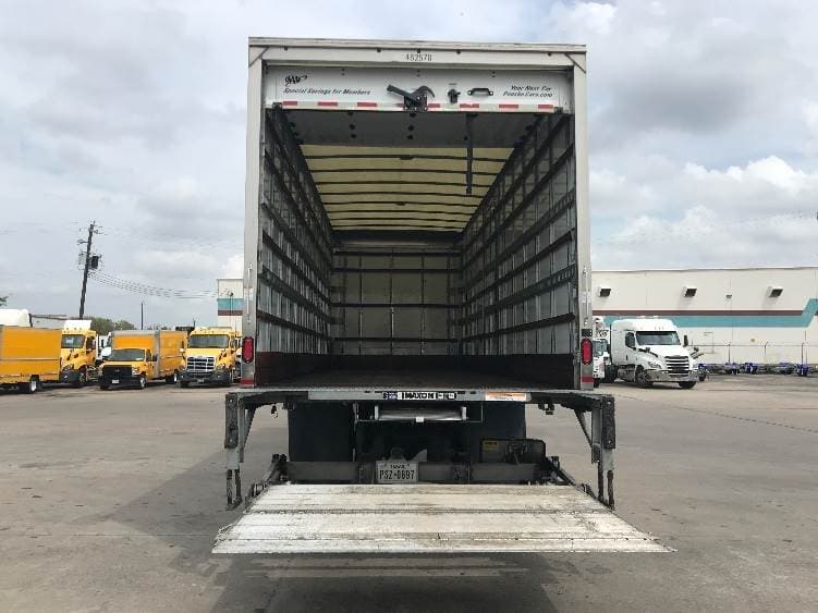 2022 International MV607 Box Truck - 220HP, 6 Speed Automatic, Roll up Door image 9