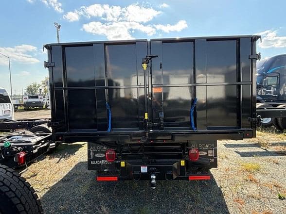 2024 Ford F550 image 4