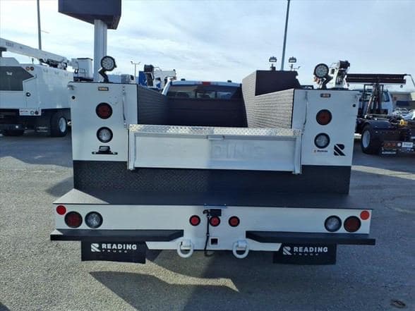 2026 Ford F550 image 7