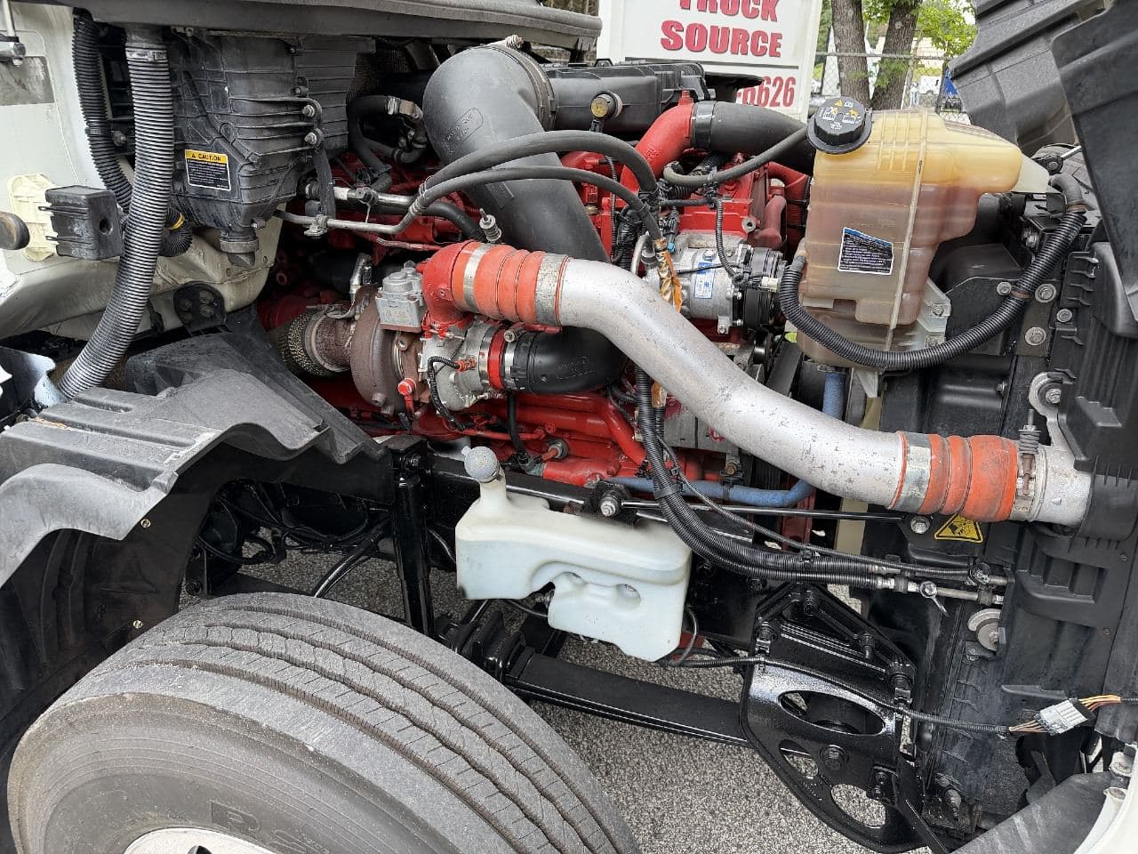 2019 International LT625 image 26