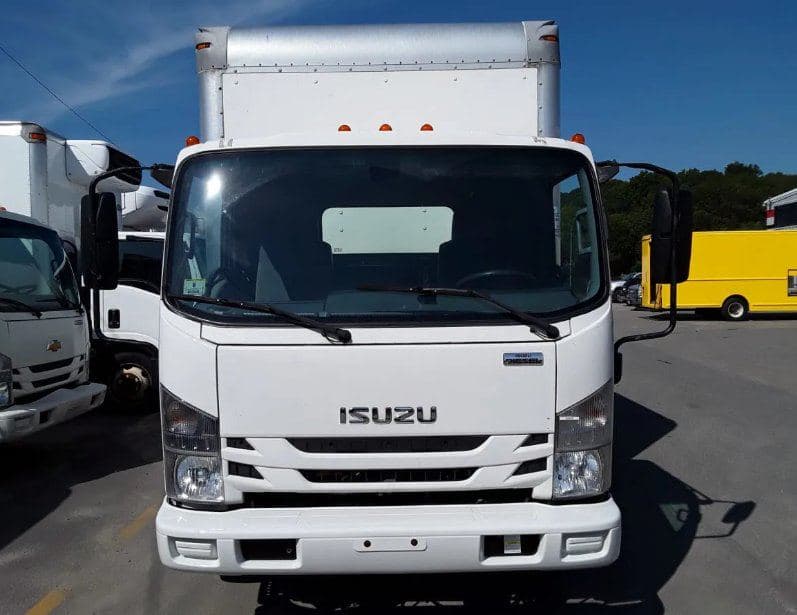 2019 Isuzu NRR image 2