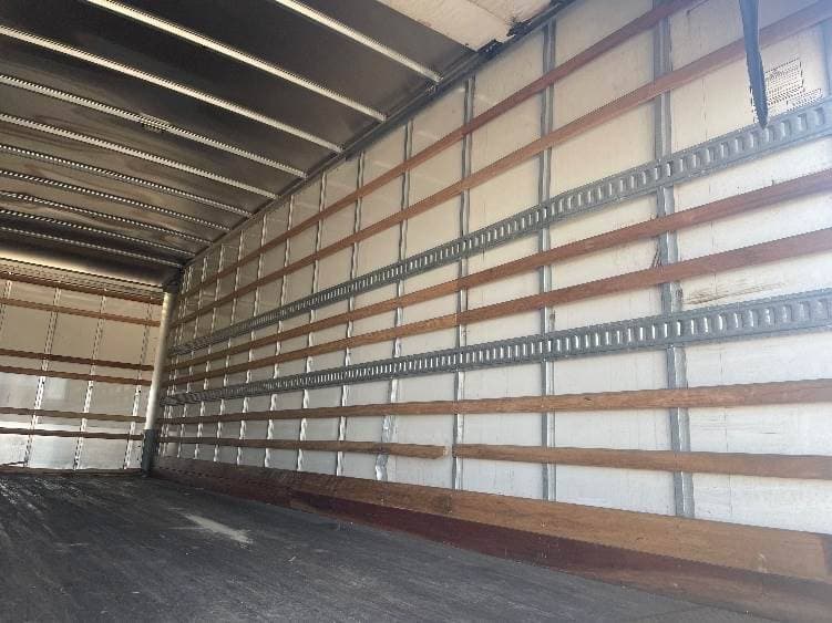 2022 International MV607 Box Truck - 240HP, 6 Speed Automatic, Roll up Door image 9