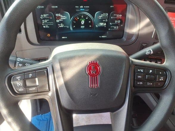 2026 Kenworth W990 image 18