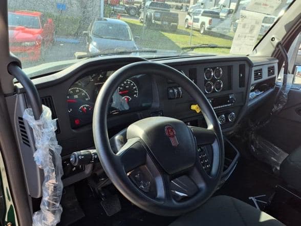 2025 Kenworth D5 image 15