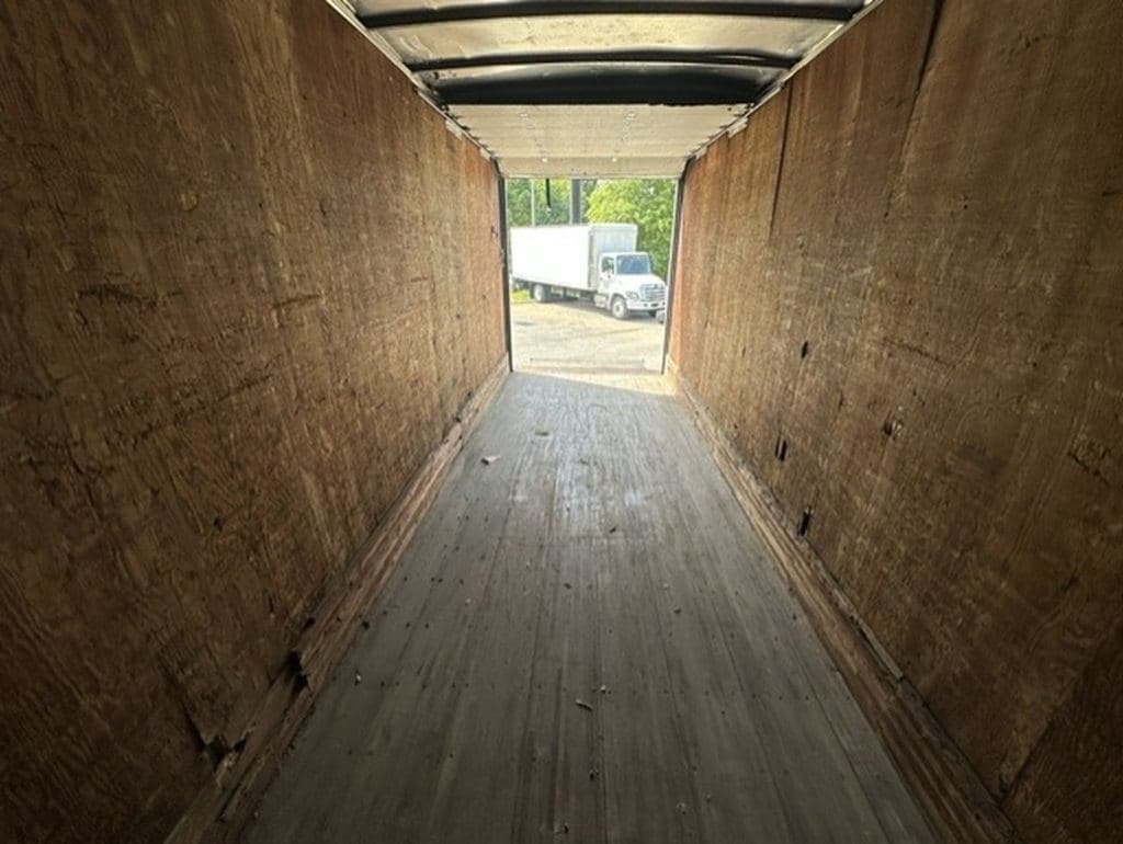 Used 1993 INTERNATIONAL 4700 image 9