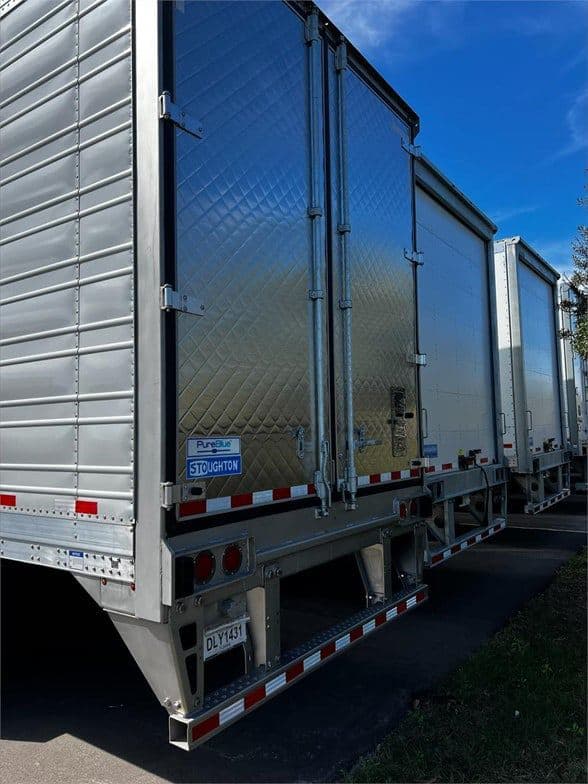 2025 Stoughton 53 ft T/A image 3