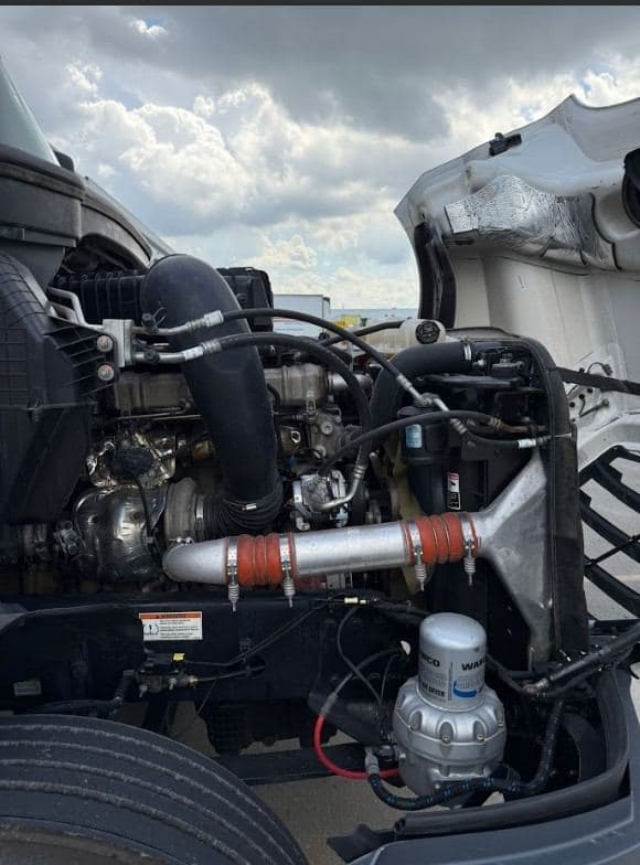 2022 Freightliner Cascadia image 7