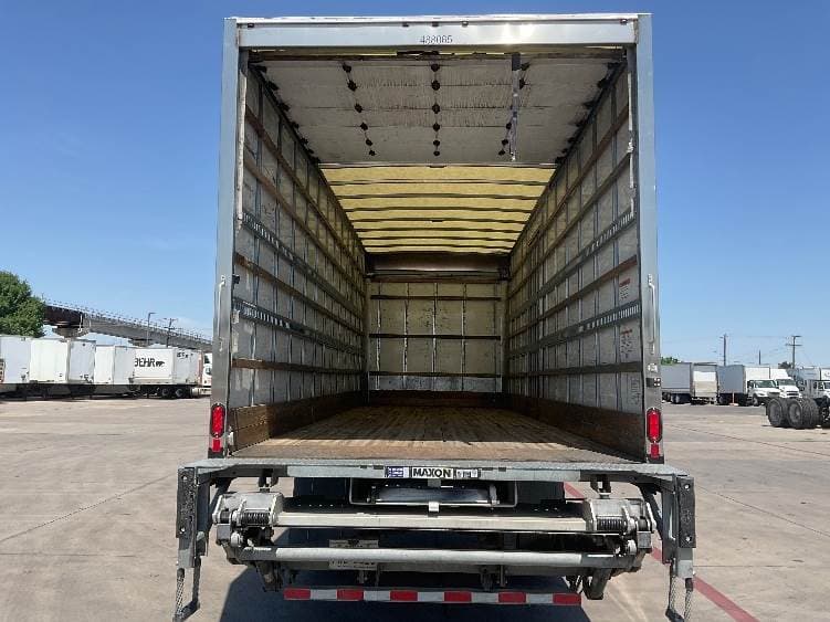 2022 International MV607 Box Truck - 220HP, 6 Speed Automatic, Roll up Door image 8