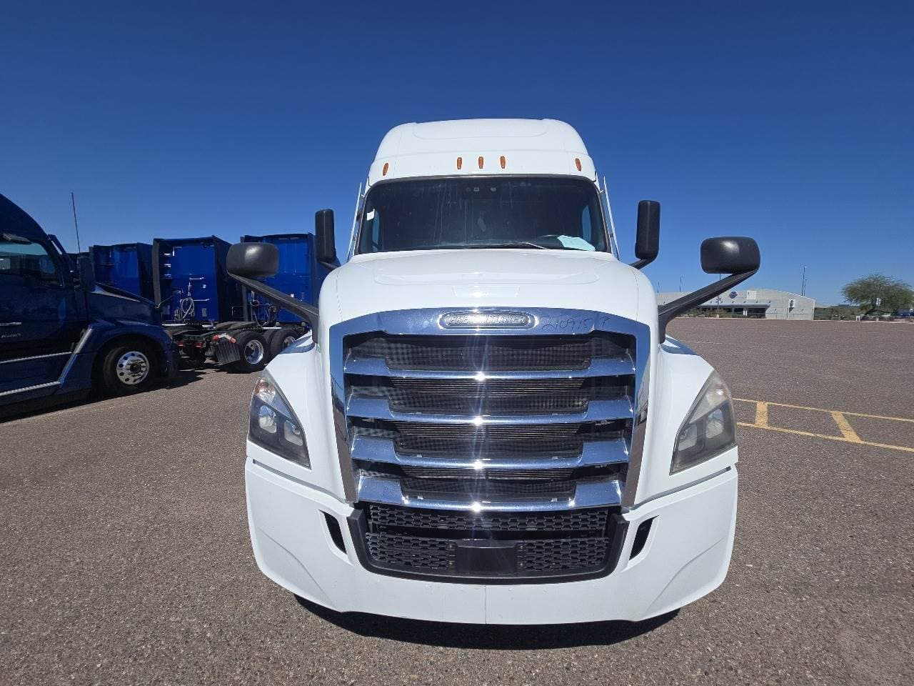 2021 Freightliner Cascadia 126 Sleeper Semi Truck - 72" Condo, Detroit 400HP, Automatic image 6