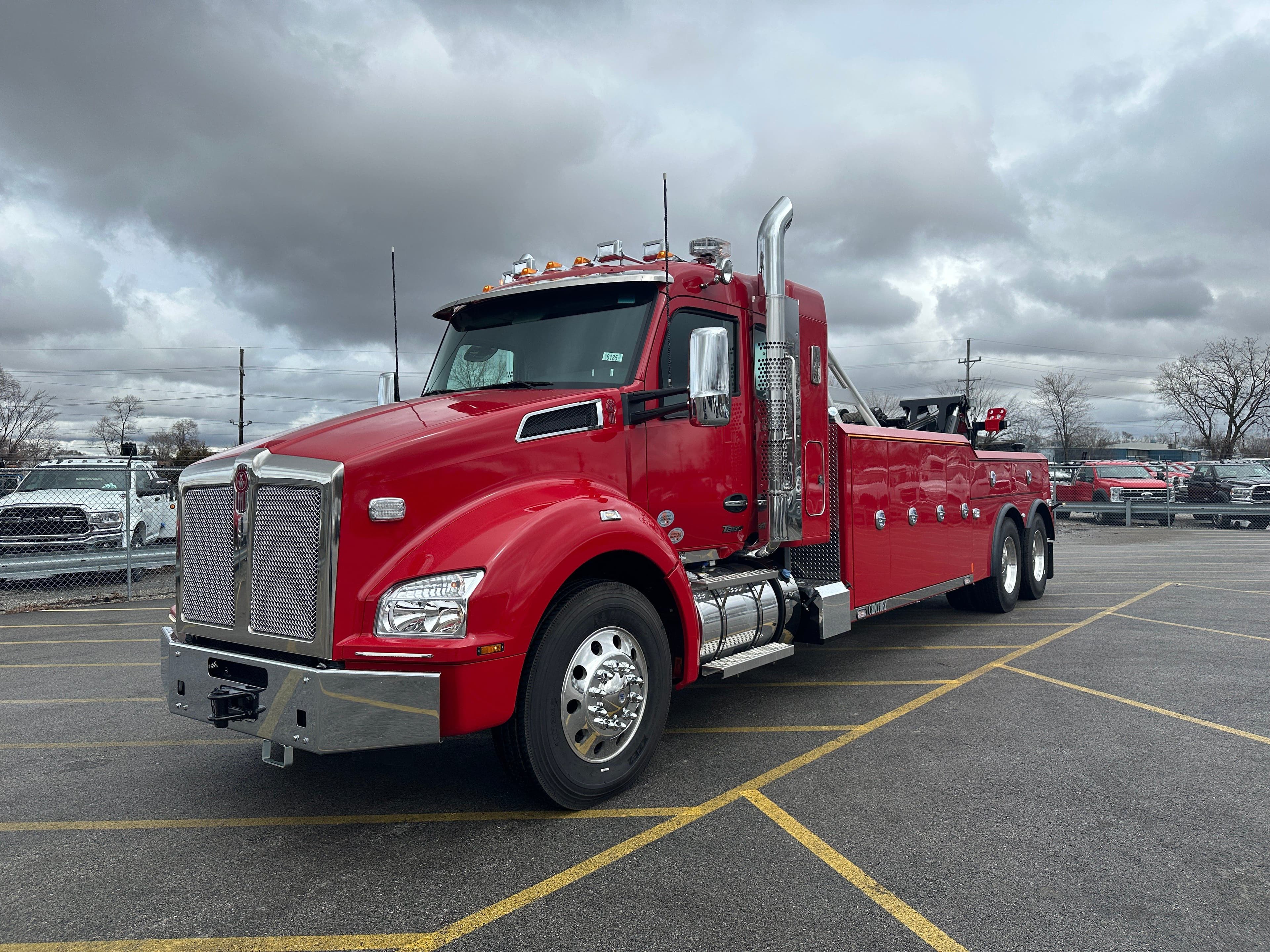 2025 Kenworth T880 with a Century 5130 image 1
