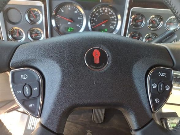 2026 Kenworth W900 image 19