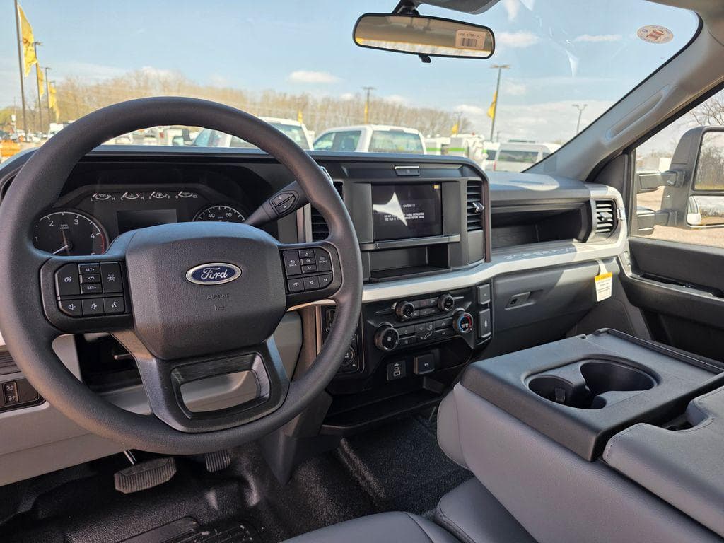 2026 Ford F-450SD XL DRW image 42