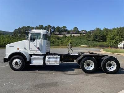 2020 Kenworth T8 Series image 6