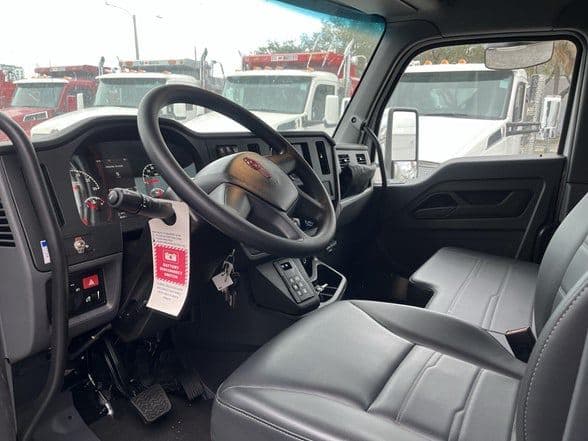 2025 Kenworth U7-10 image 12