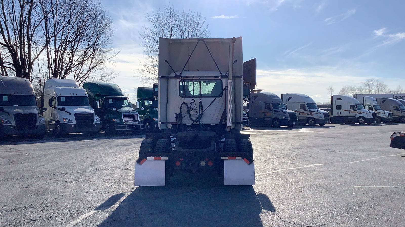 2019 Mack Anthem Day Cab Truck - Mack MP7, Automatic image 7