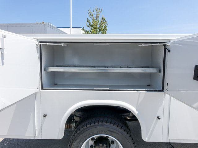 2024 Chevrolet Silverado 4500HD Work Truck image 11