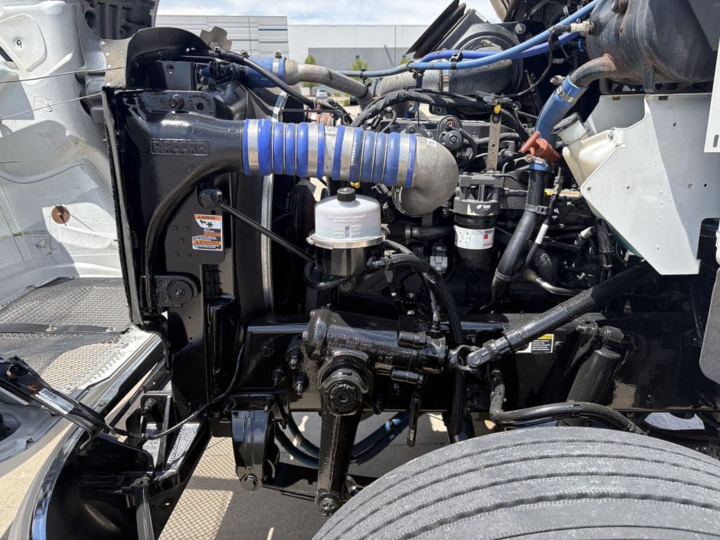 Used 2021 KENWORTH T270 image 14