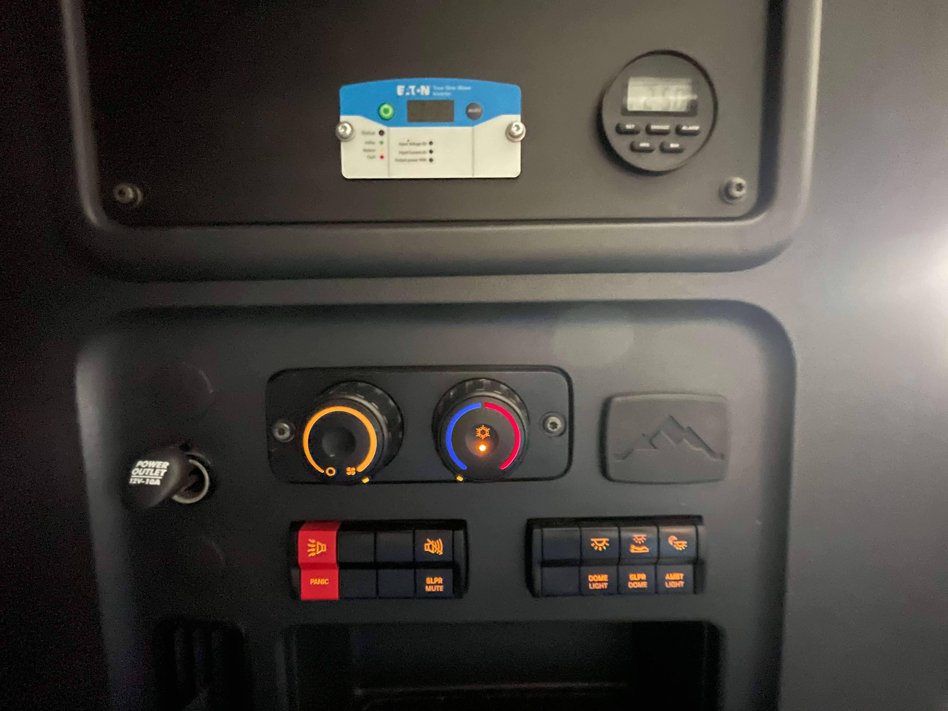 2022 Freightliner Cascadia 126 image 19