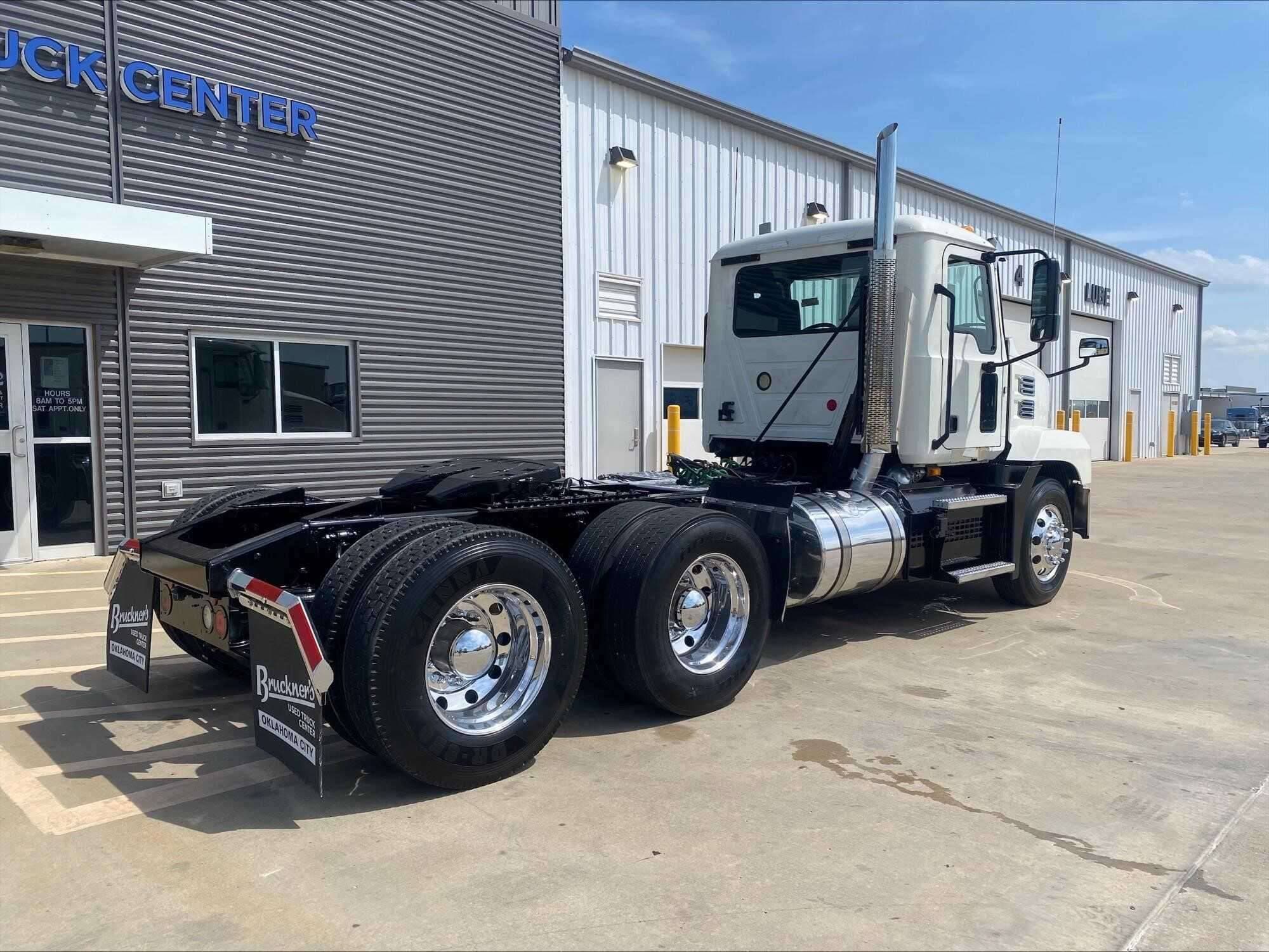 Used 2021 MACK ANTHEM Conventional - Day Cab in Oklahoma City, OK image 5