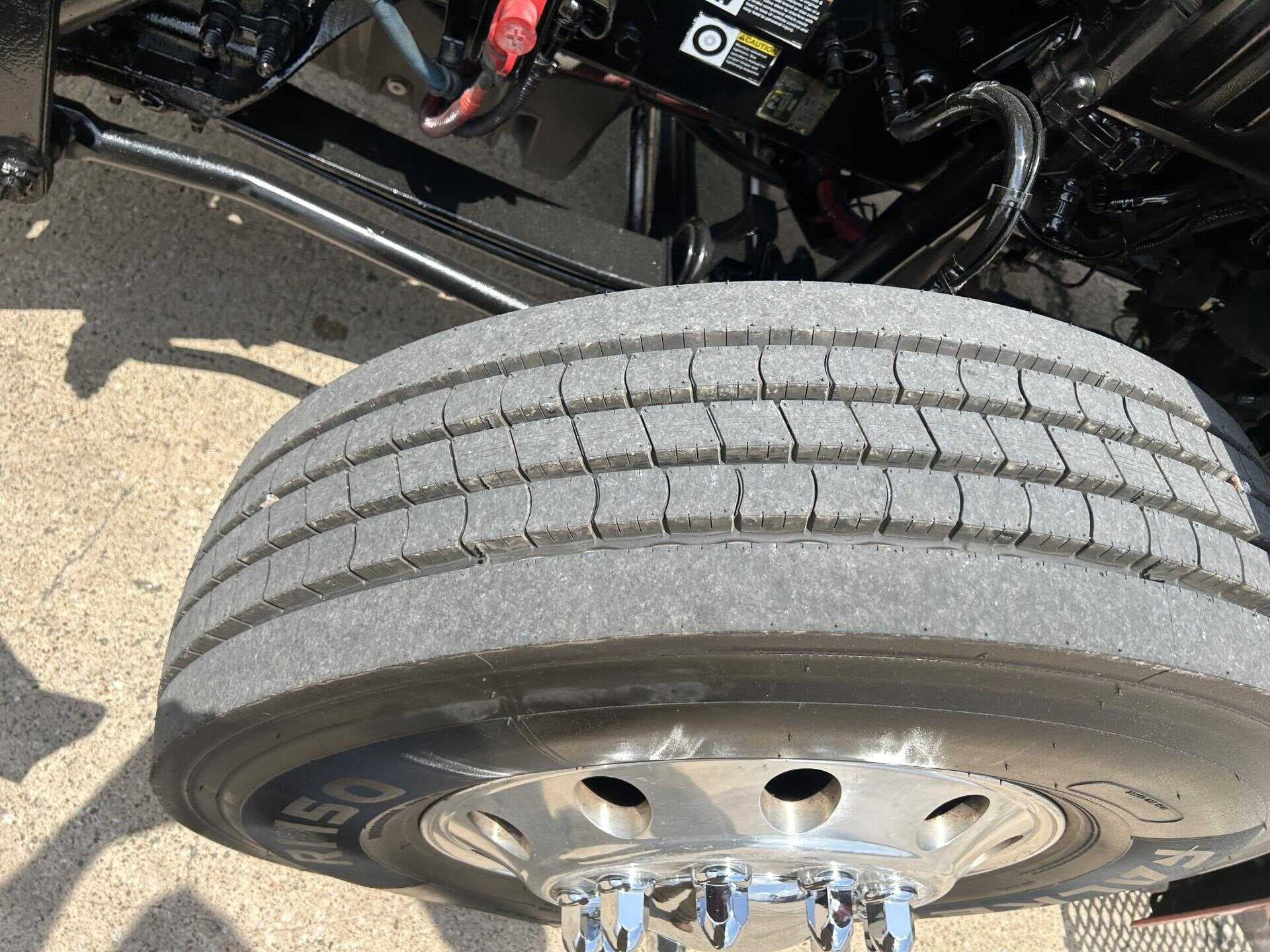 Used 2020 PETERBILT 579 Conventional - Sleeper Truck in Houston, TX image 19