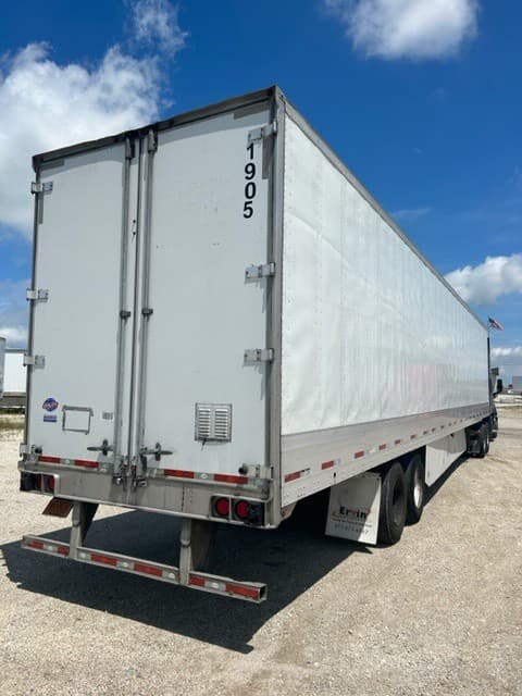 2019 Utility 4000D-X image 4