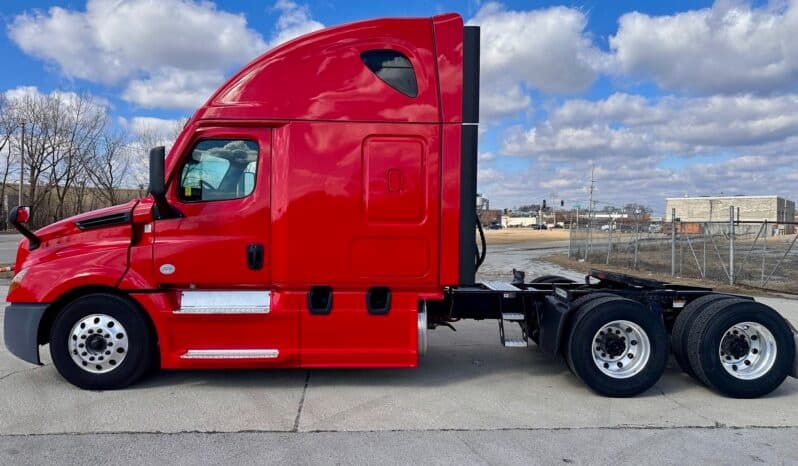2022 Freightliner Cascadia 126 image 4