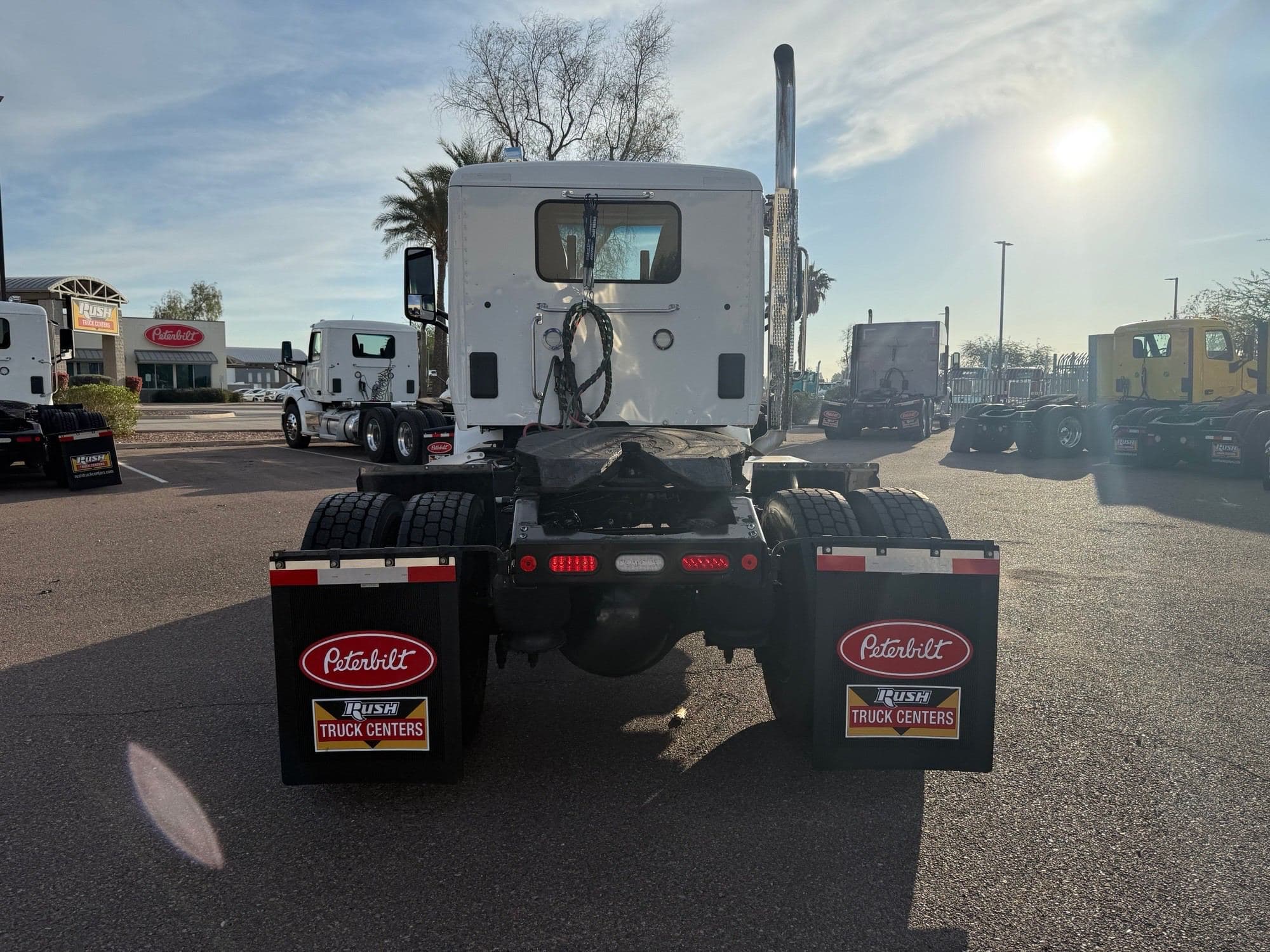 2020 Peterbilt 579 image 4