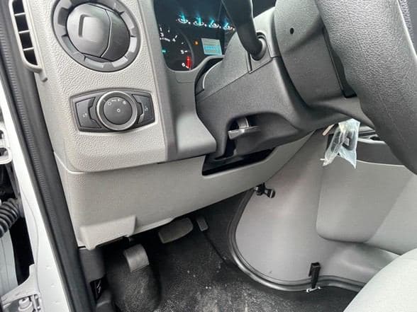 2024 Ford E350 image 20