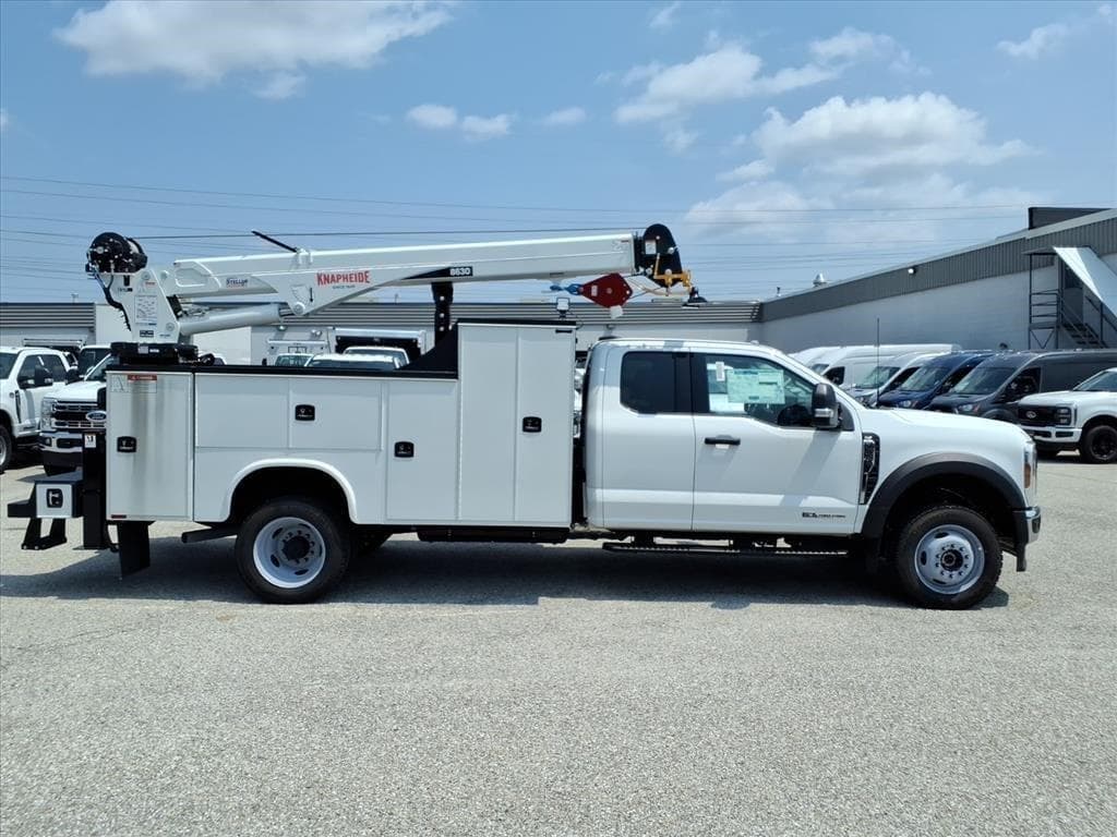 2026 Ford F550 XLT image 1