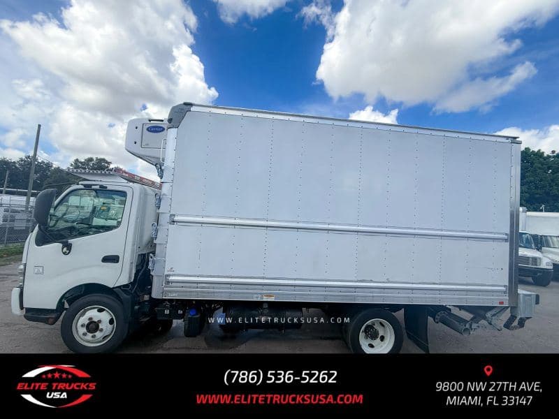 2018 Hino 195 image 2