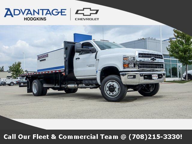 2024 Chevrolet Silverado 5500HD Work Truck 16'x102" Platform Body image 1