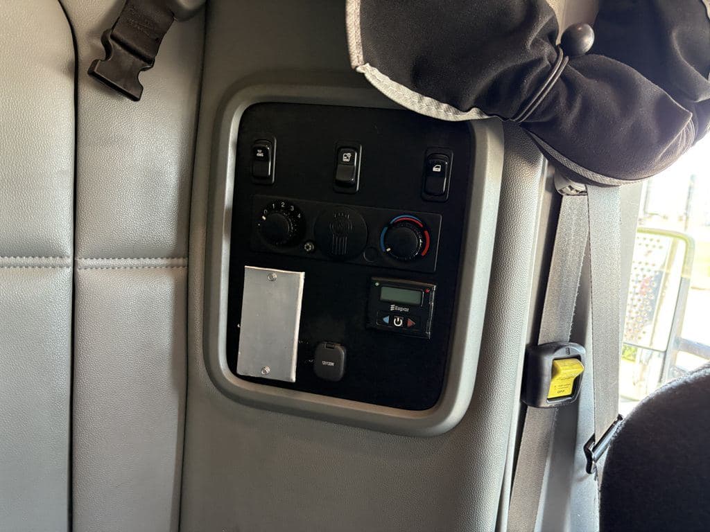 Used 2020 KENWORTH T880 image 28