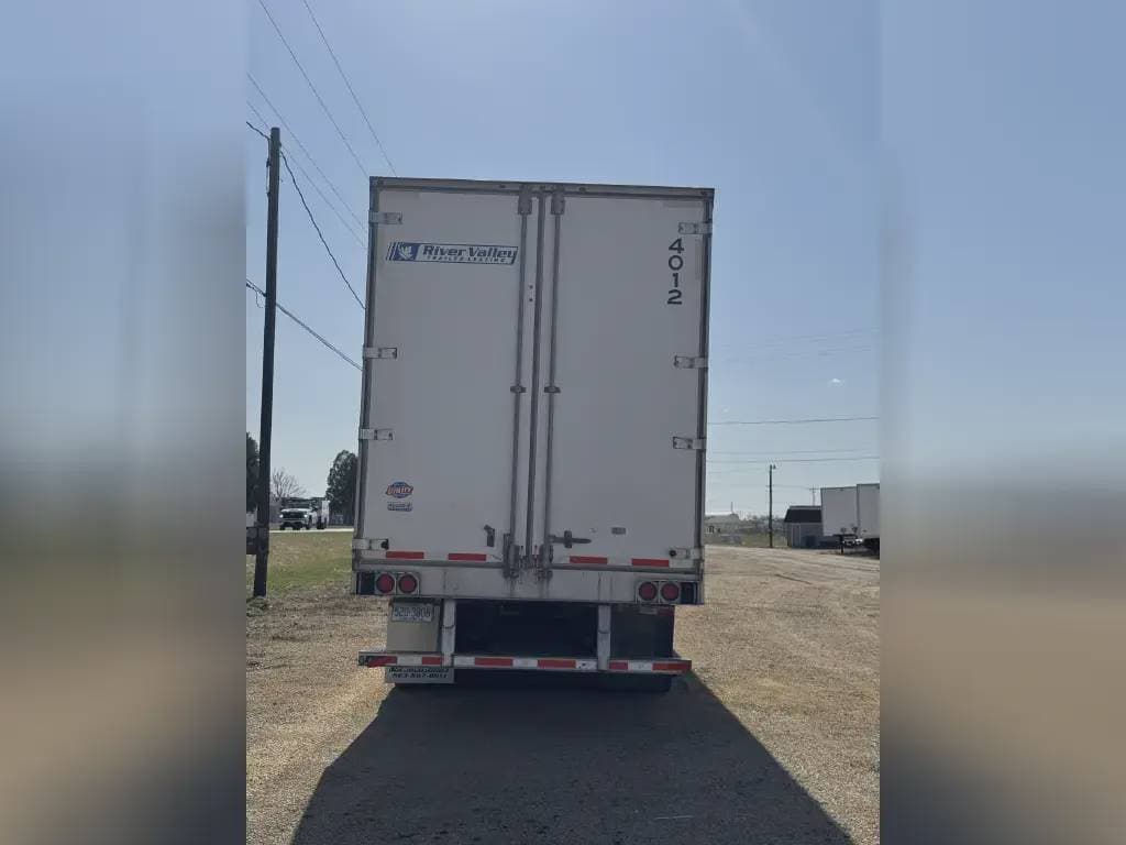 2024 Utility 4000D-X image 3