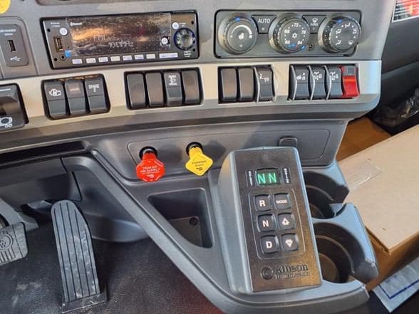 2025 Kenworth W990 image 12