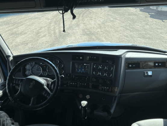 2020 Kenworth T880 image 9