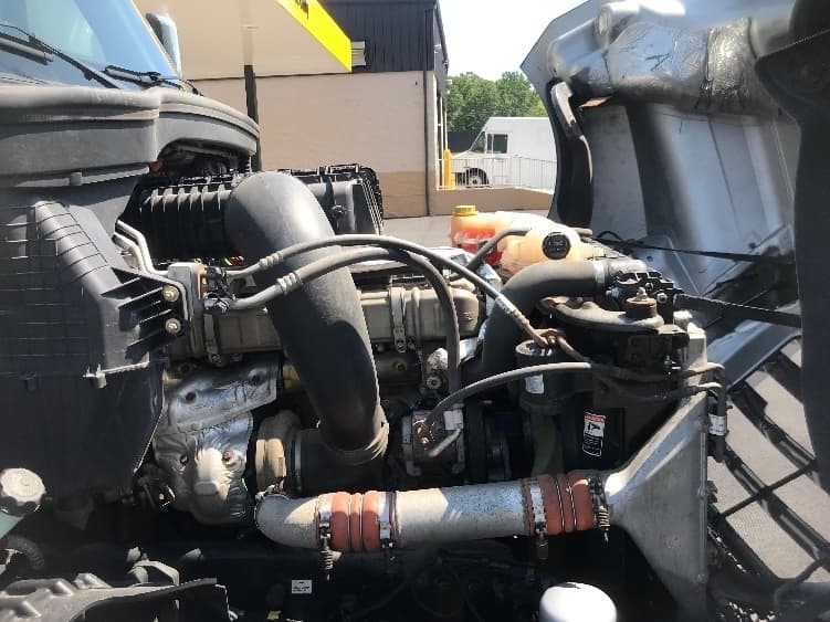 Used 2020 FREIGHTLINER Conventional - Day Cab, Tractor - CASCADIA 126 For Sale image 4