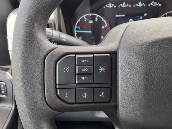 2024 Ford F550 image 16