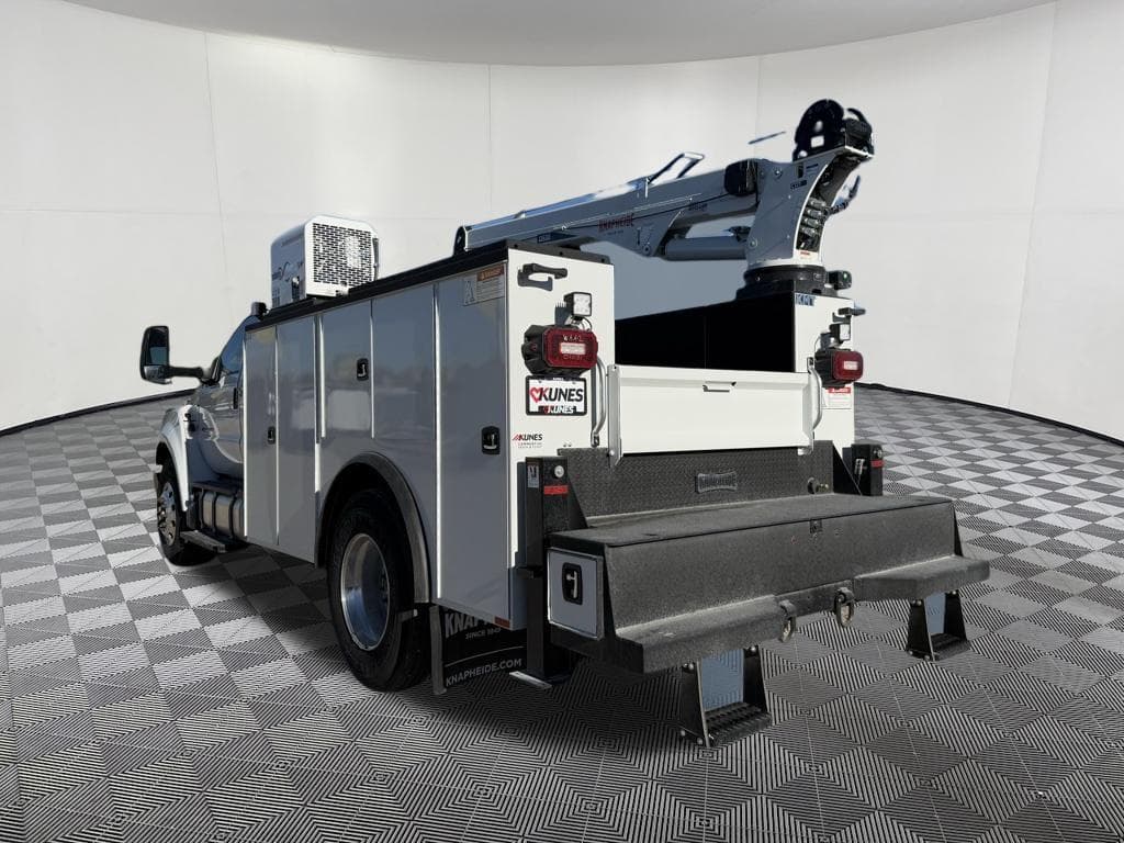 2026 Ford F-750SD Base Crane Truck image 6