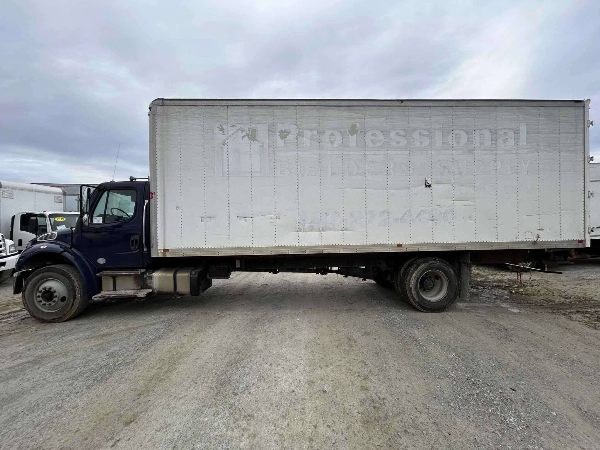 2017 Freightliner M2 image 3