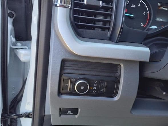 2024 Ford F550 image 21