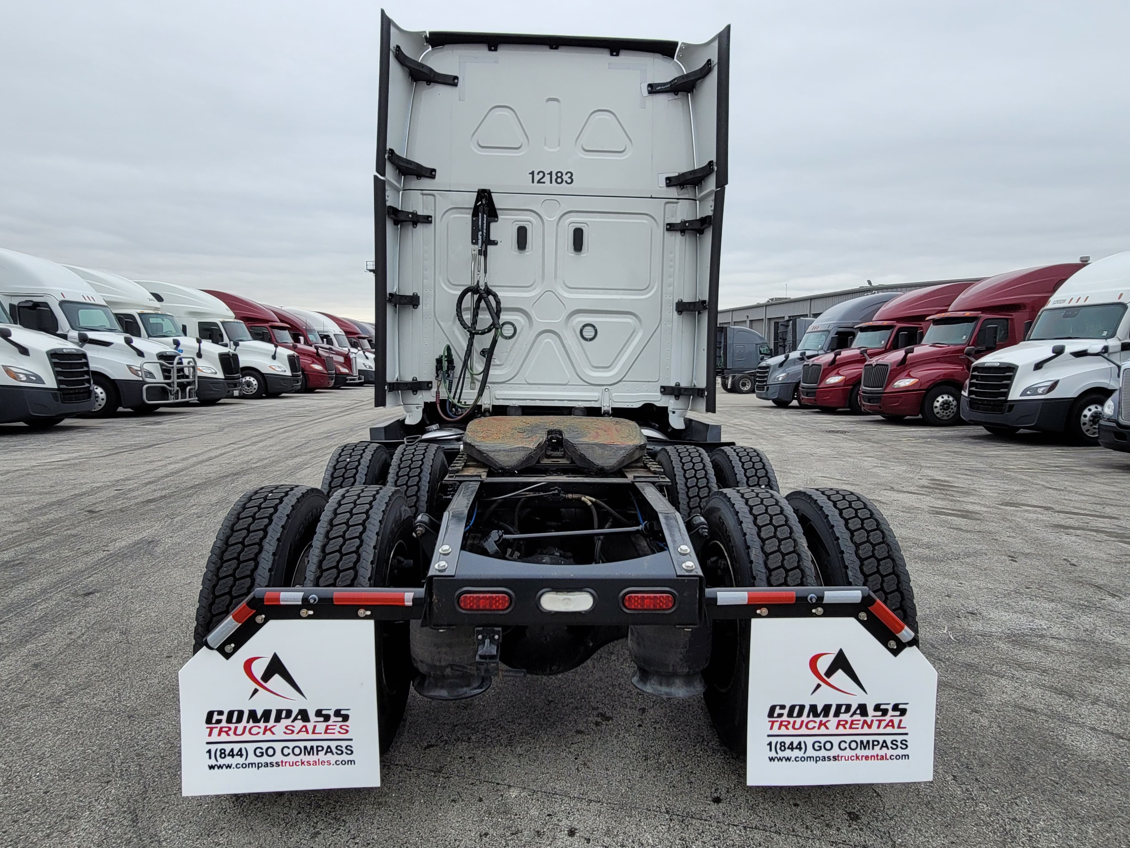 2022 Freightliner Cascadia 126 image 3