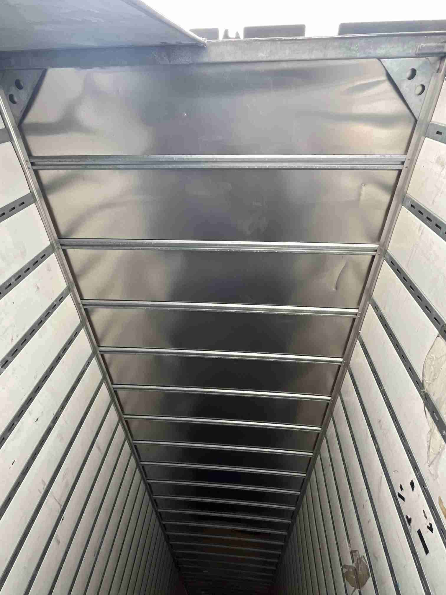 2018 Vanguard 53` Dry Van image 4