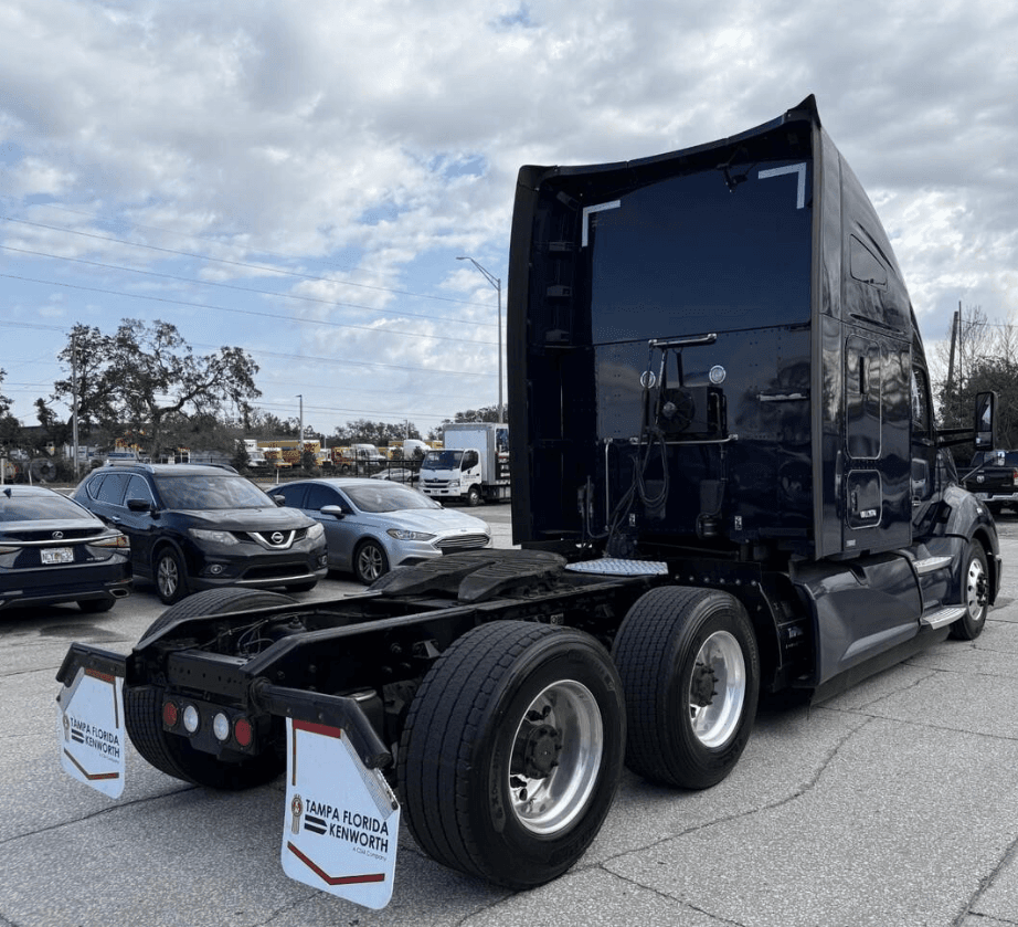 2020 Kenworth 310 image 8