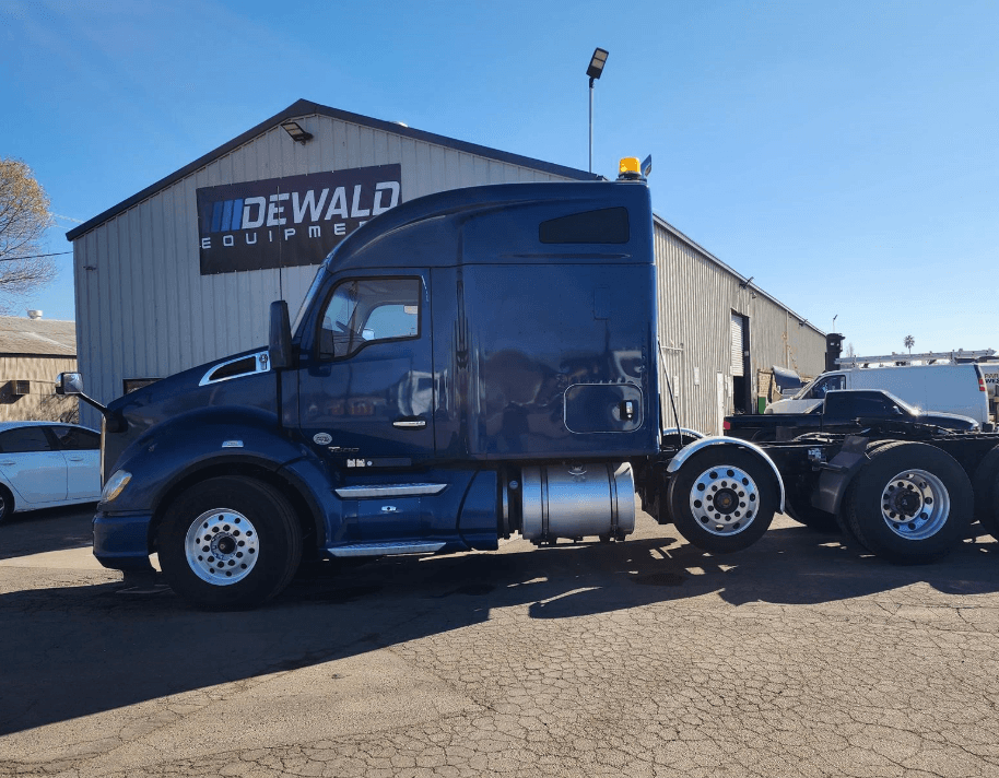 2020 Kenworth T680 image 3