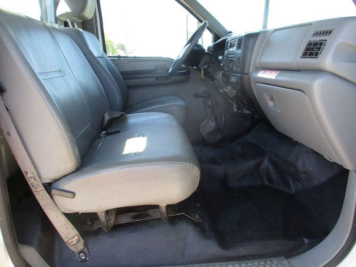 2008 Ford F-750 CHIPPER DUMP BUCKET BOOM TRUCK image 14