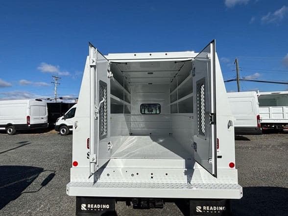 2024 Ford F550 image 4