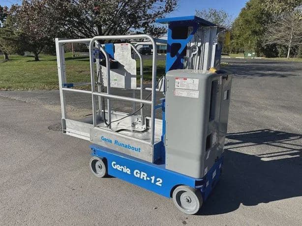 2016 GENIE GR12 image 4