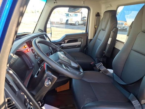 2026 Kenworth T880 image 11