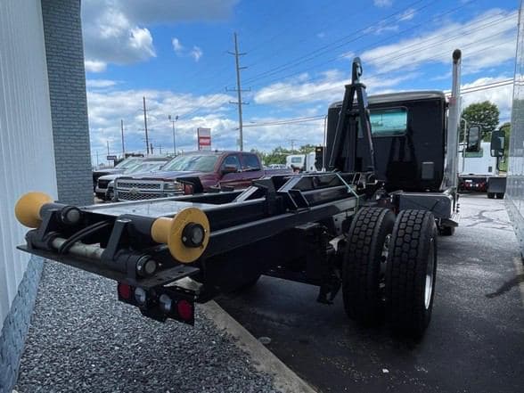 2025 Kenworth U7-10 image 12