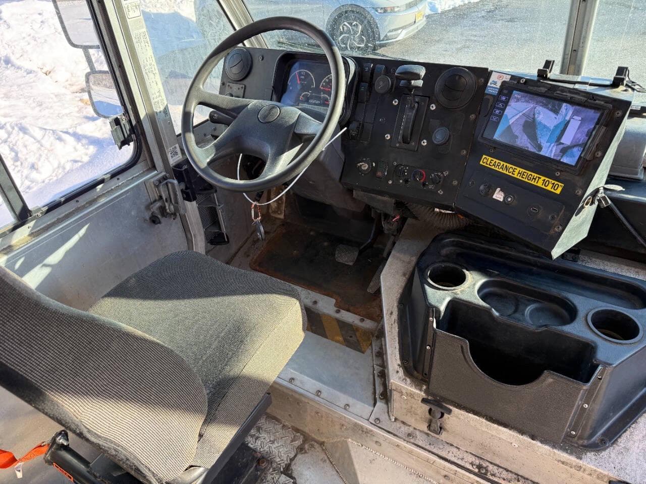 2021 Freightliner MT45 image 12